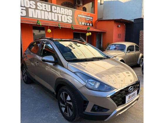 HYUNDAI HB20X 1.6 16V FLEX EVOLUTION AUTOMÁTICO HYUNDAI HB20X 1.6 16V FLEX EVOLUTION AUTOMÁTICO